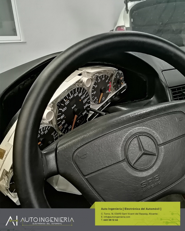 Cambio de cuadro de instrumentos de Mercedes W210